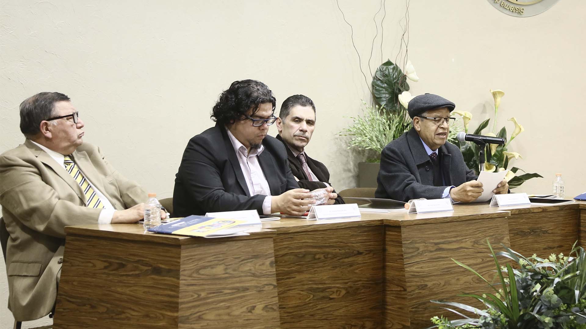 Celebran 100 ediciones de Reforma Siglo XXI