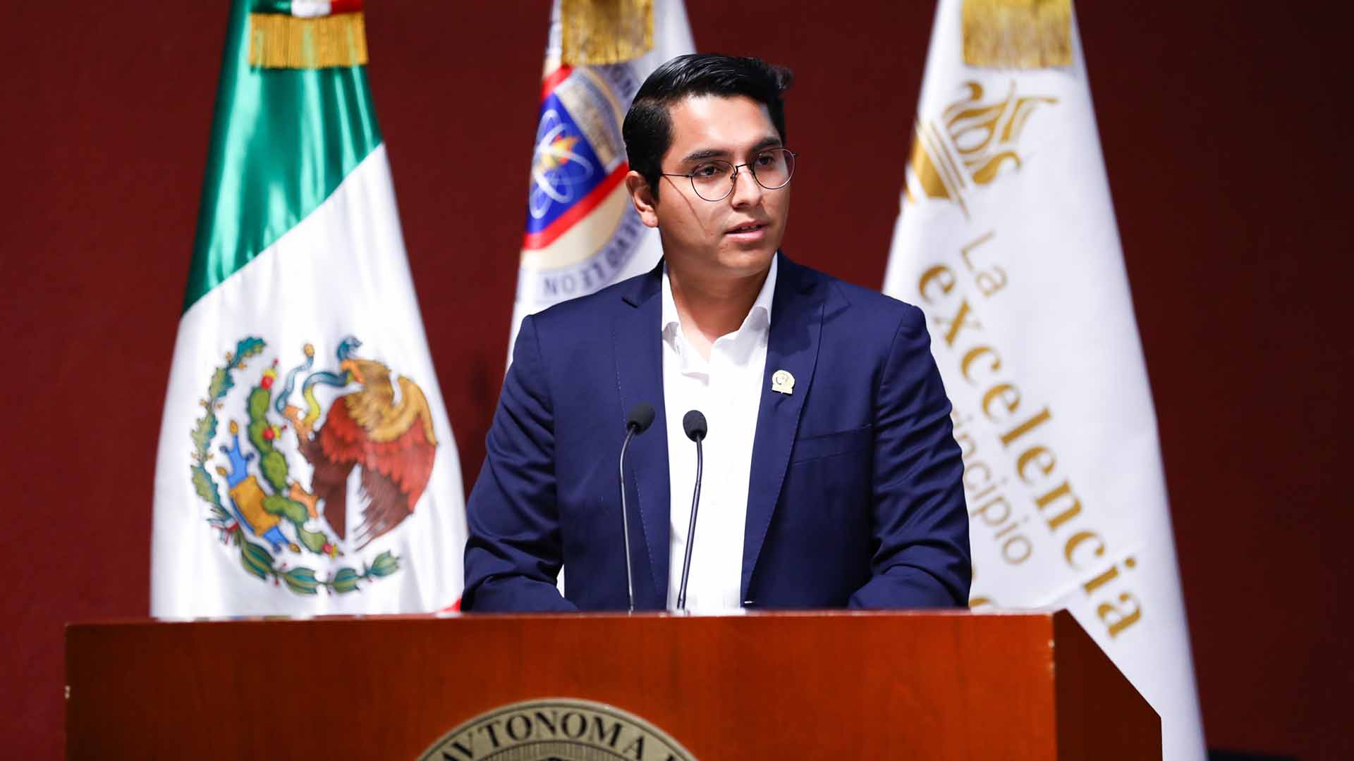 Egresan de la UANL con nivel de excelencia