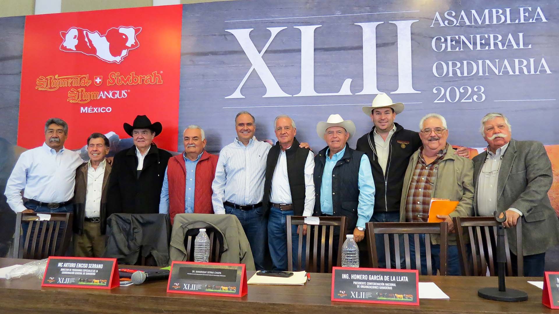 Reconocen al CIPA por el campeonato del ejemplar Señor UANL G054