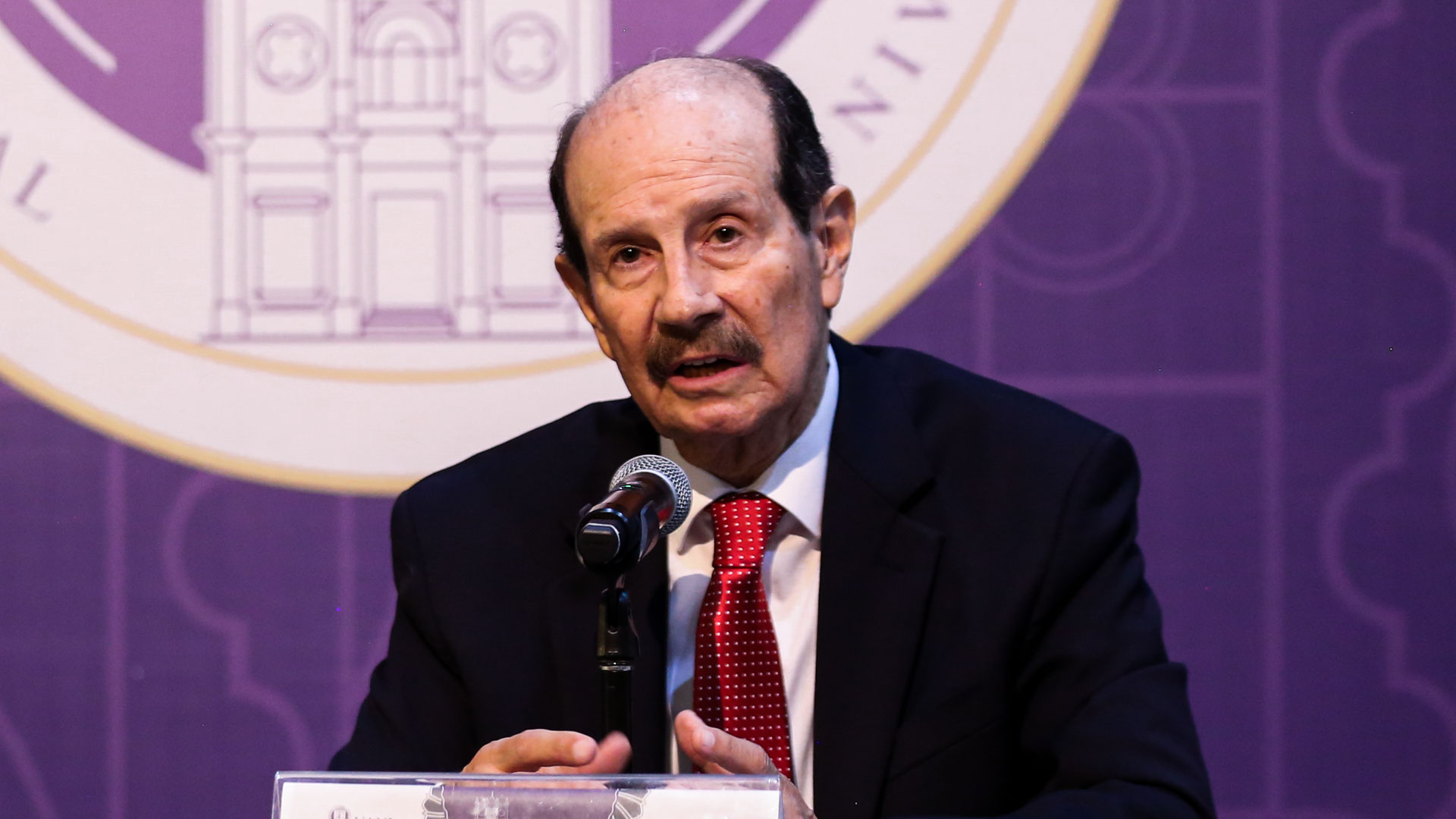Reflexiona Fernando Marty sobre la humanidad y sus problemáticas