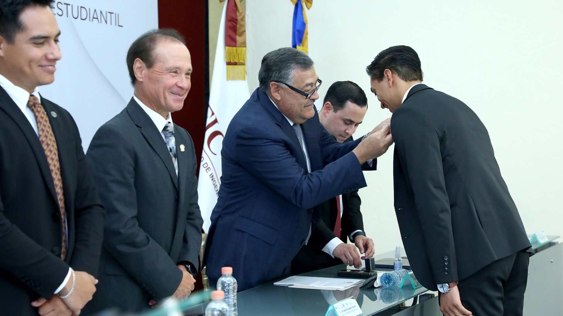 Desean apoyar realización profesional de estudiantes de Civil