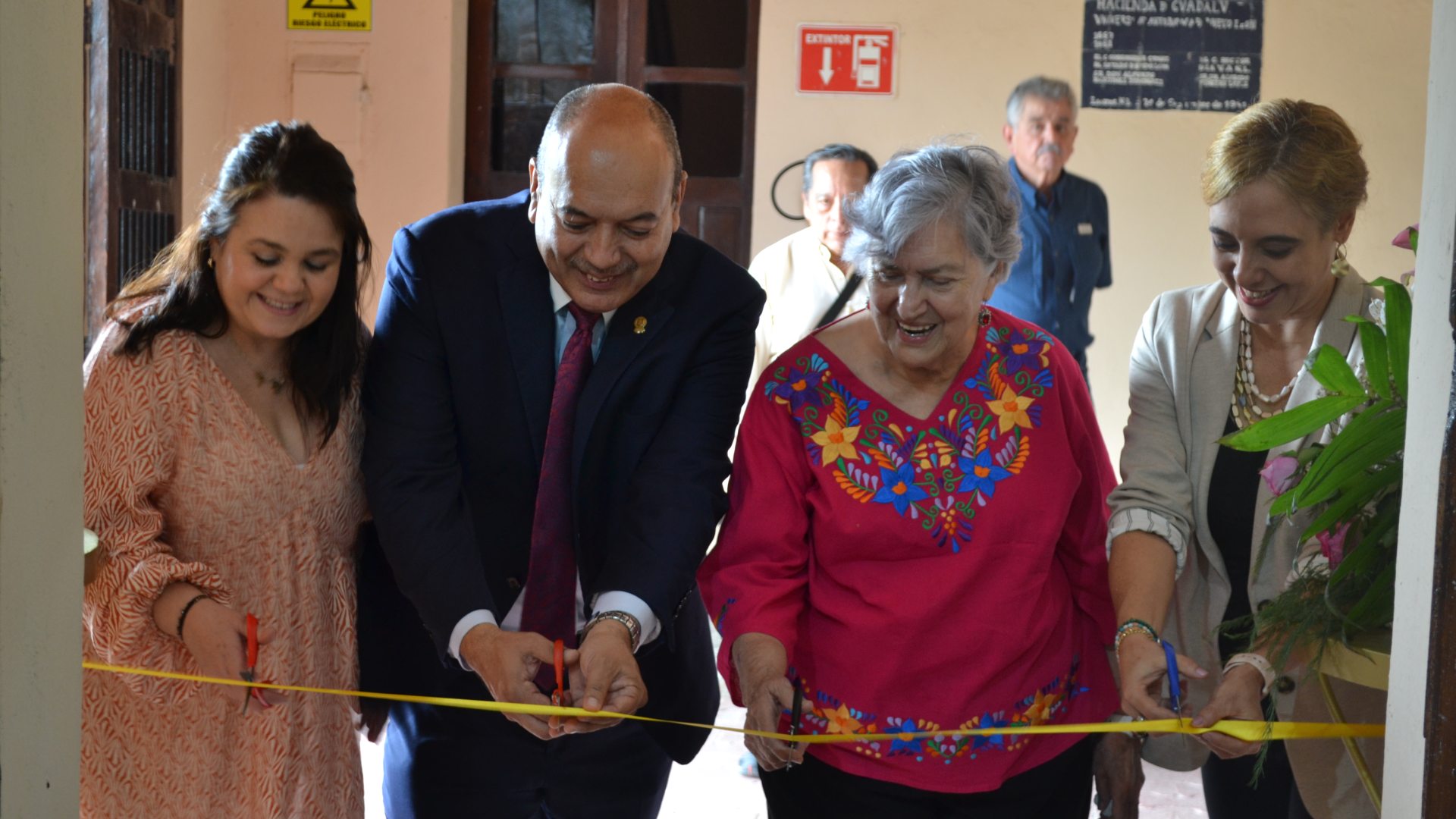 Exhiben mirada de Saskia Juárez sobre Linares en Ciencias de la Tierra