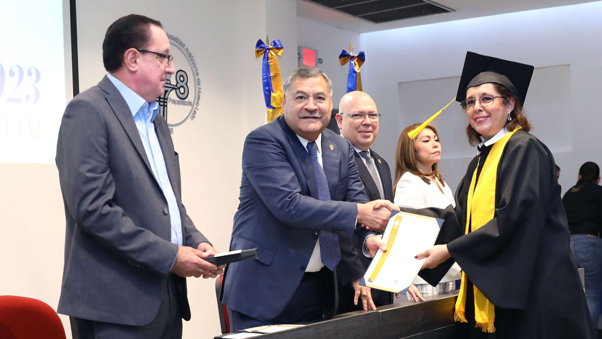 Se gradúa quinta generación del Programa Aula STUANL