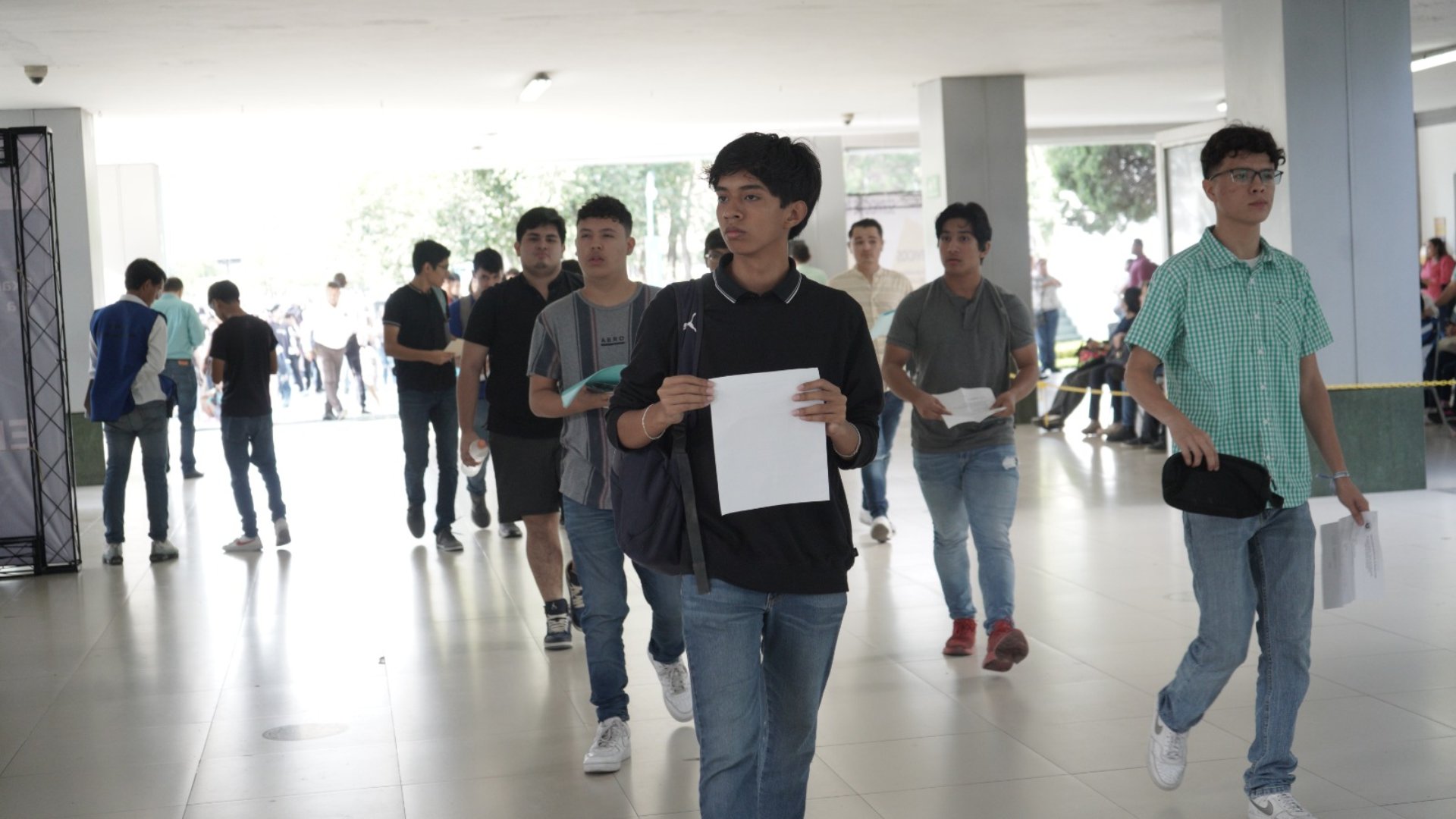 Cerca de 400 mil alumnos esperan ingresar a las facultades de la UANL