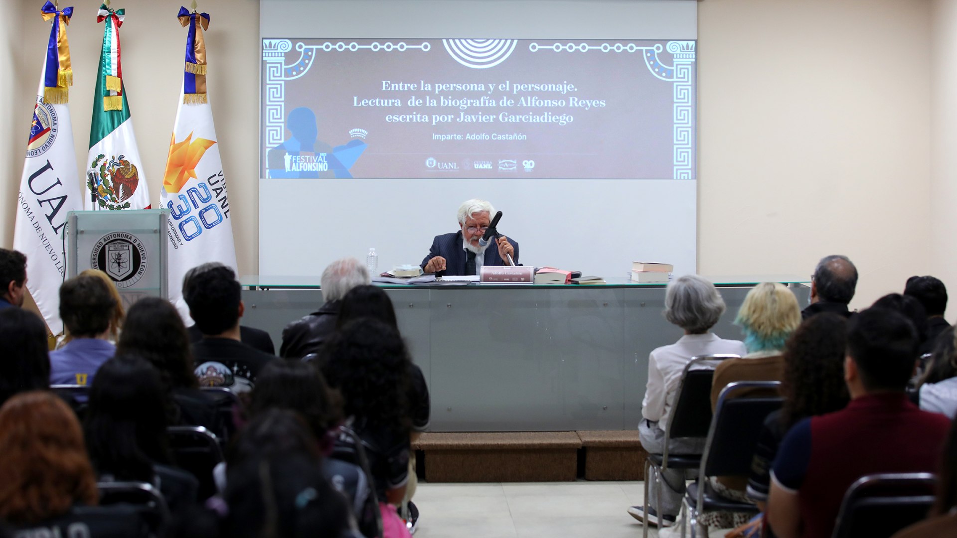 Encuentran motivos de viajes en la vida de Reyes