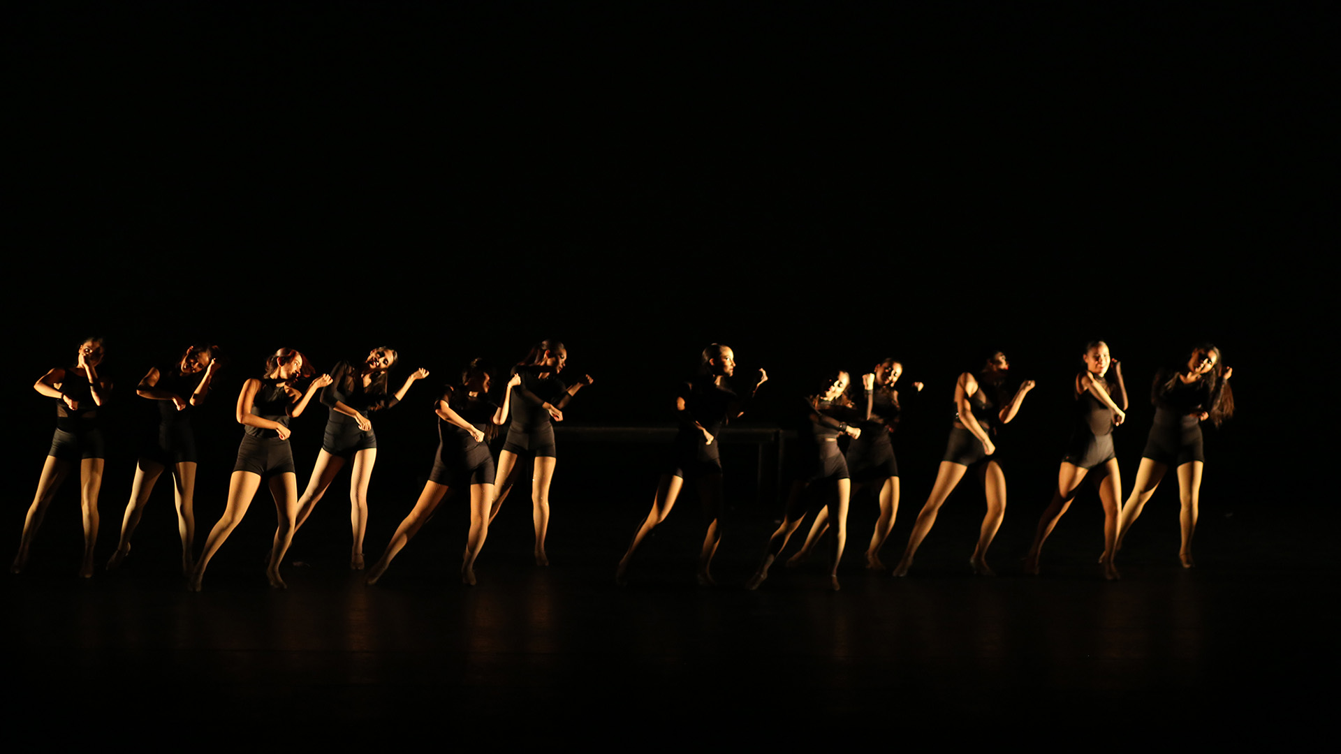 Compañía de Danza Jazz de UANL rinde homenaje a grandes musicales