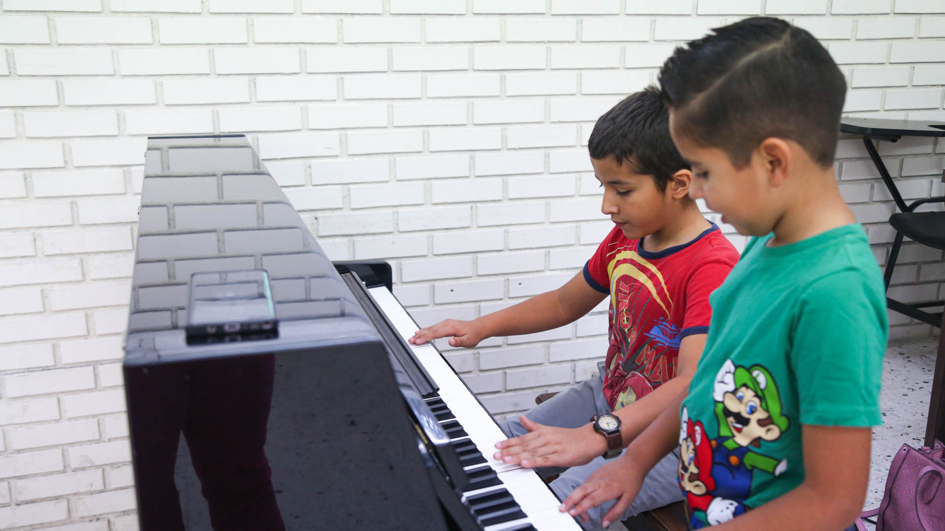 Viven niños verano artístico y musical en Campus Mederos