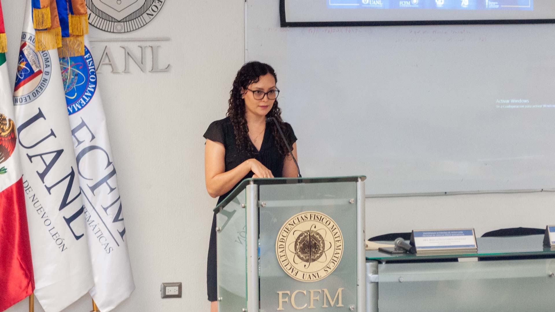 Comparten egresados experiencias laborales