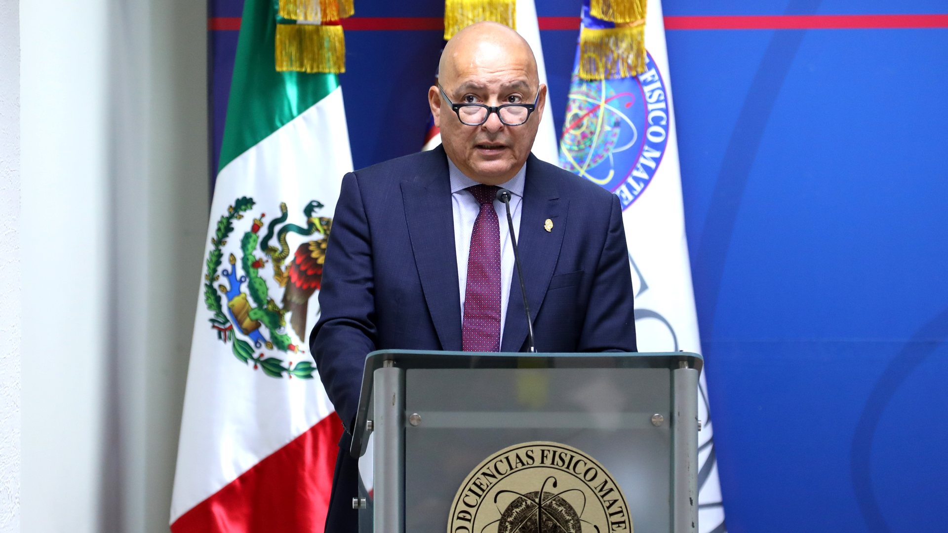 Reacredita CAPEF programa de la Licenciatura en Física