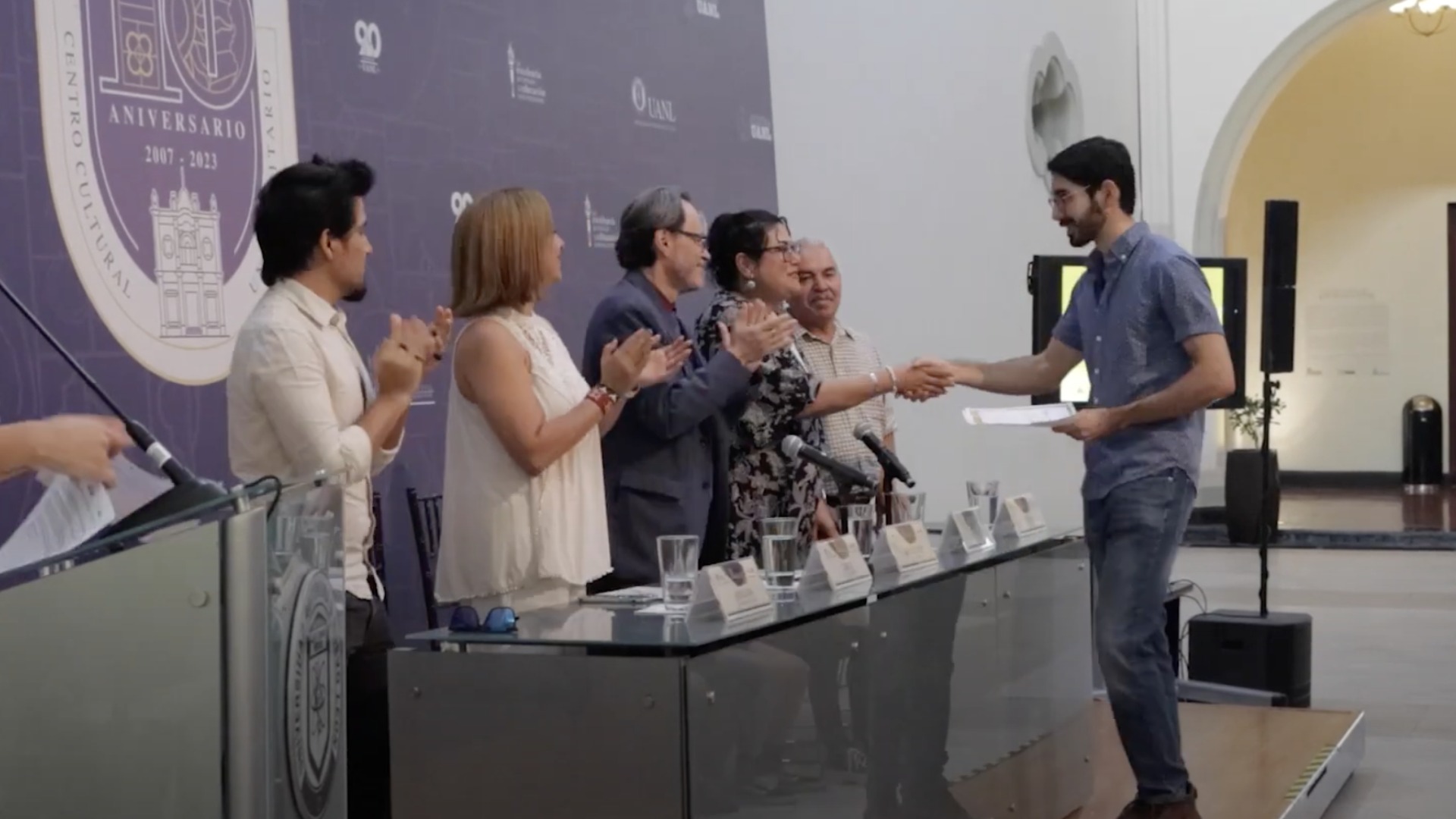 Premia UANL su talento artístico