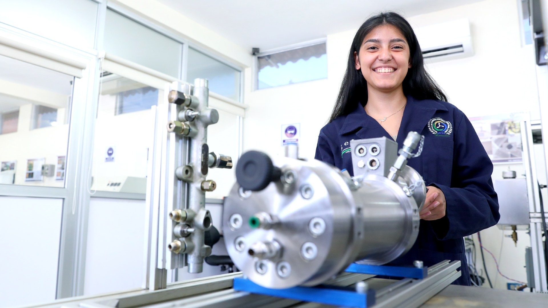 Motiva programa de verano de UANL a incursionar en la ciencia