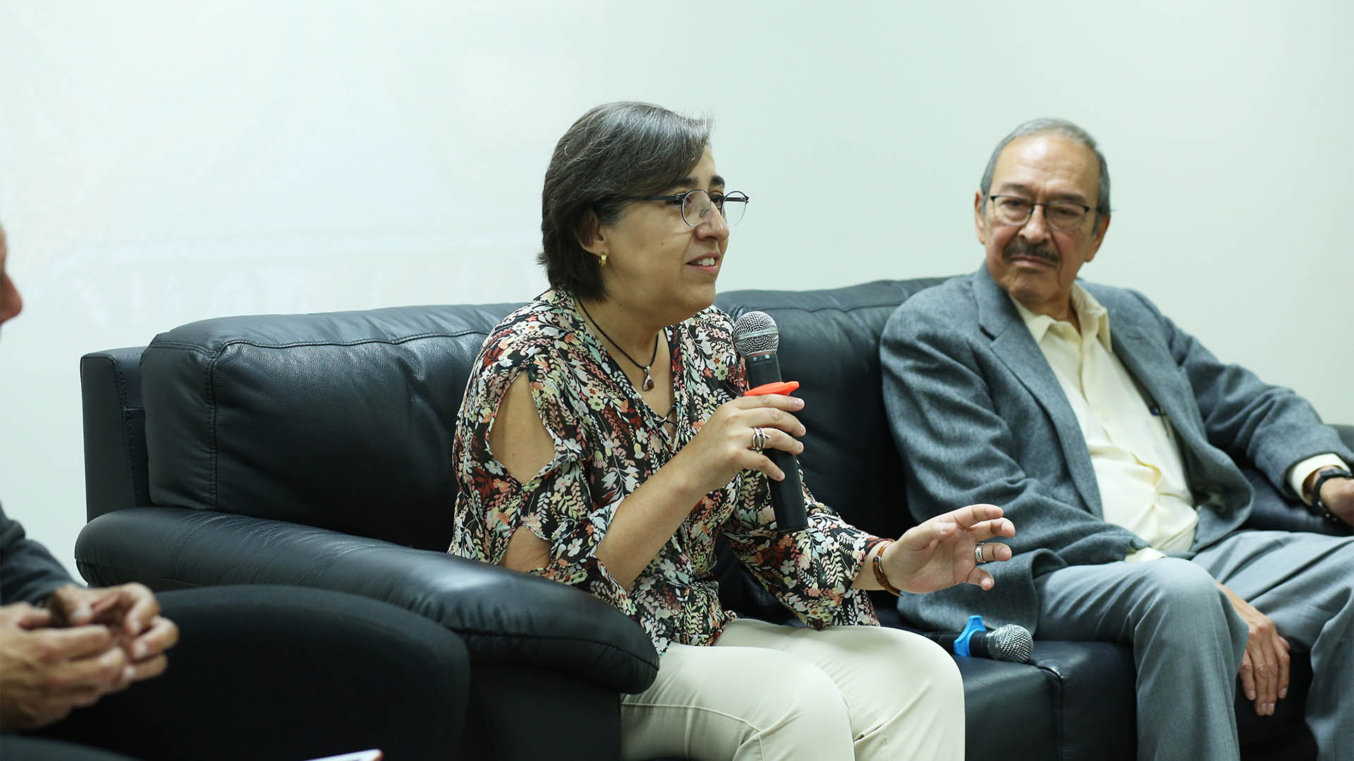Aconsejan científicos a estudiantes involucrarse en proyectos de investigación
