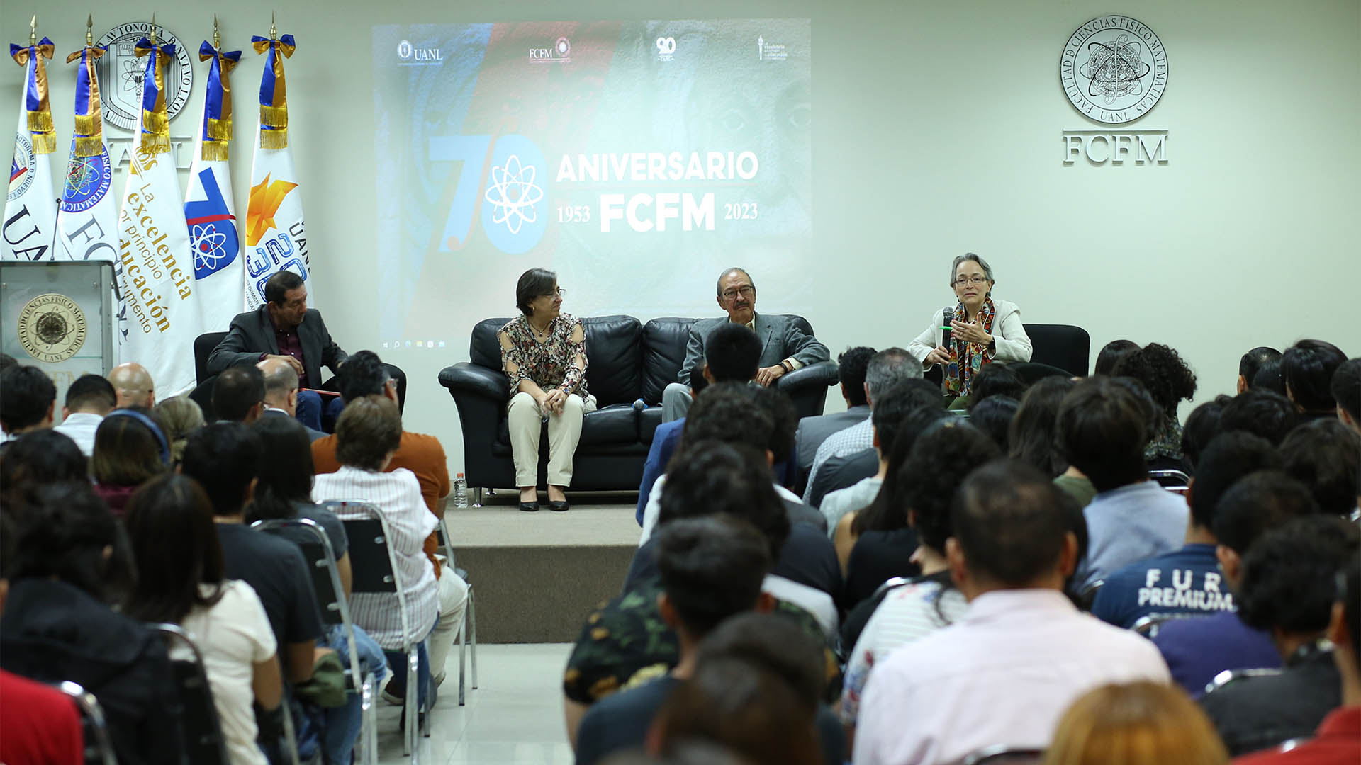 Aconsejan científicos a estudiantes involucrarse en proyectos de investigación