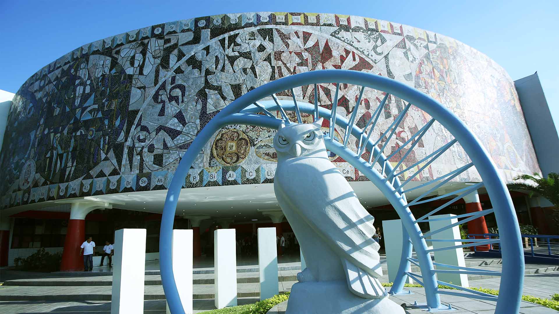 FCQ: 90 años de ser un polo científico de la UANL