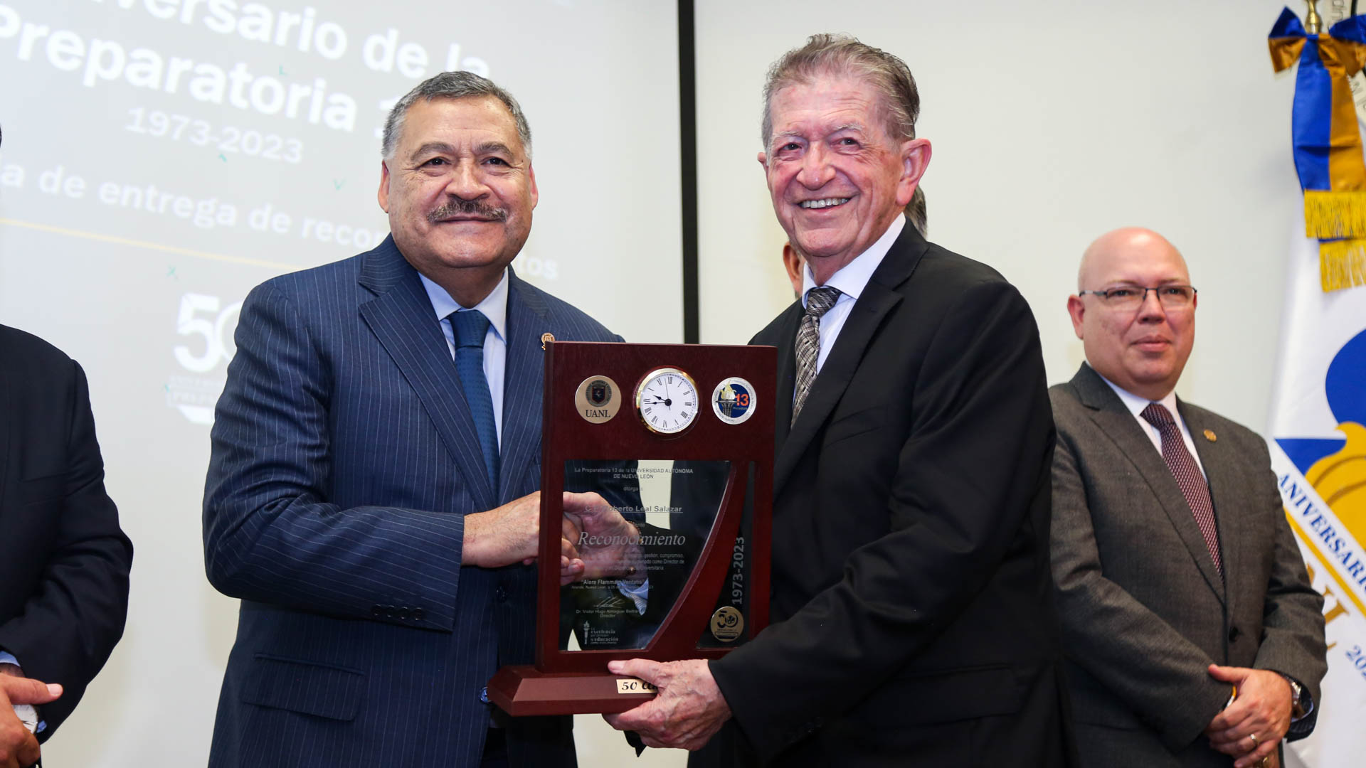 Festejan 50 años de logros e historia de la Preparatoria 13