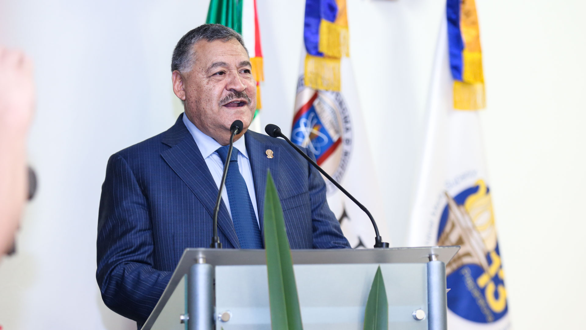 Festejan 50 años de logros e historia de la Preparatoria 13