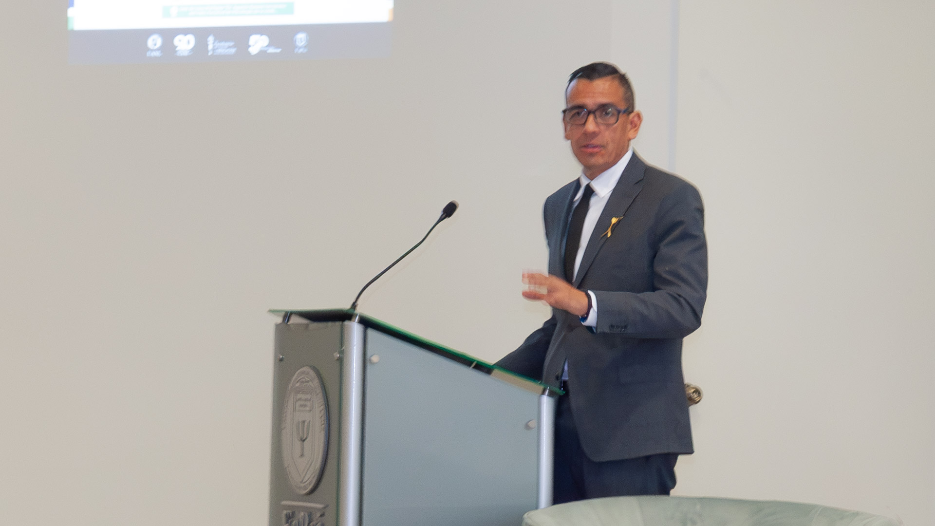 Ofrece FAPSI ponencias para prevenir el suicidio