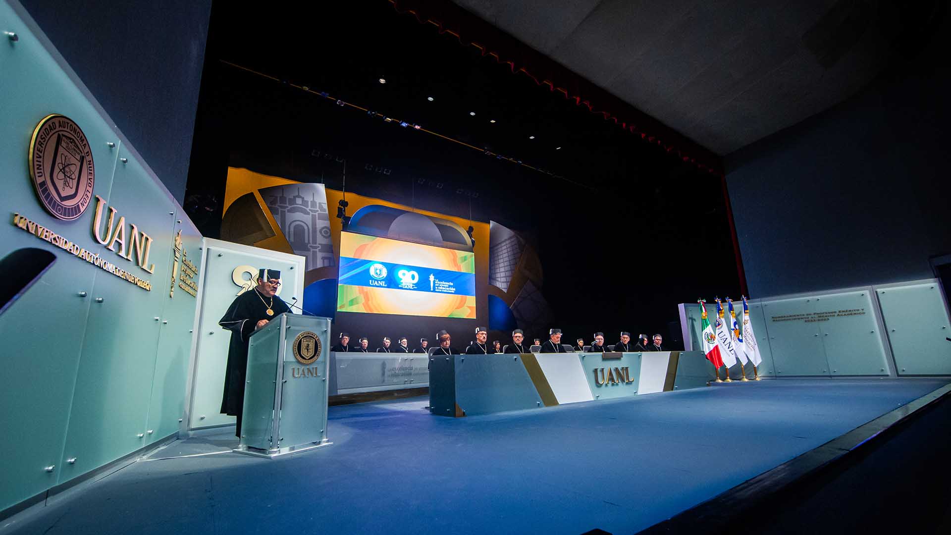 Distingue UANL la excelencia de sus profesores