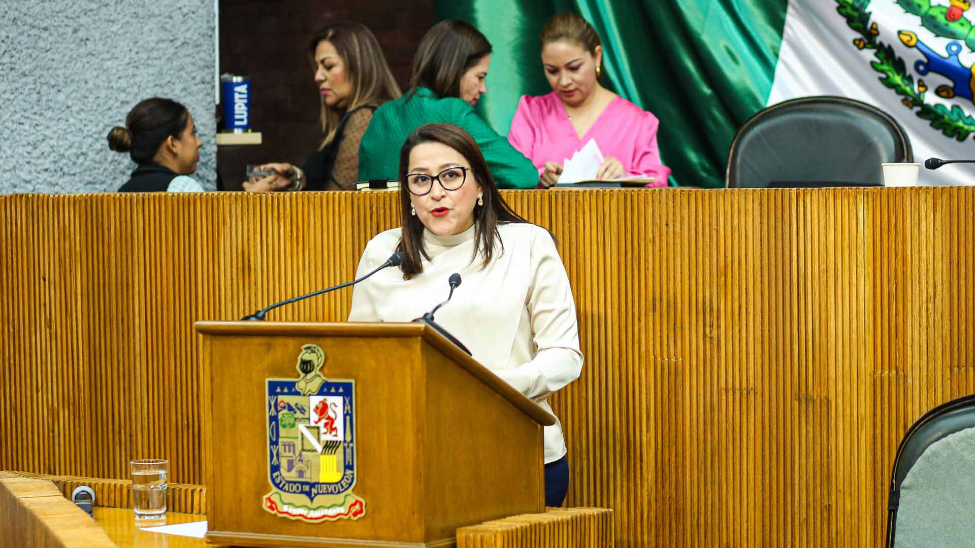 Reconoce Congreso liderazgo estatal en materia educativa y salud de la UANL