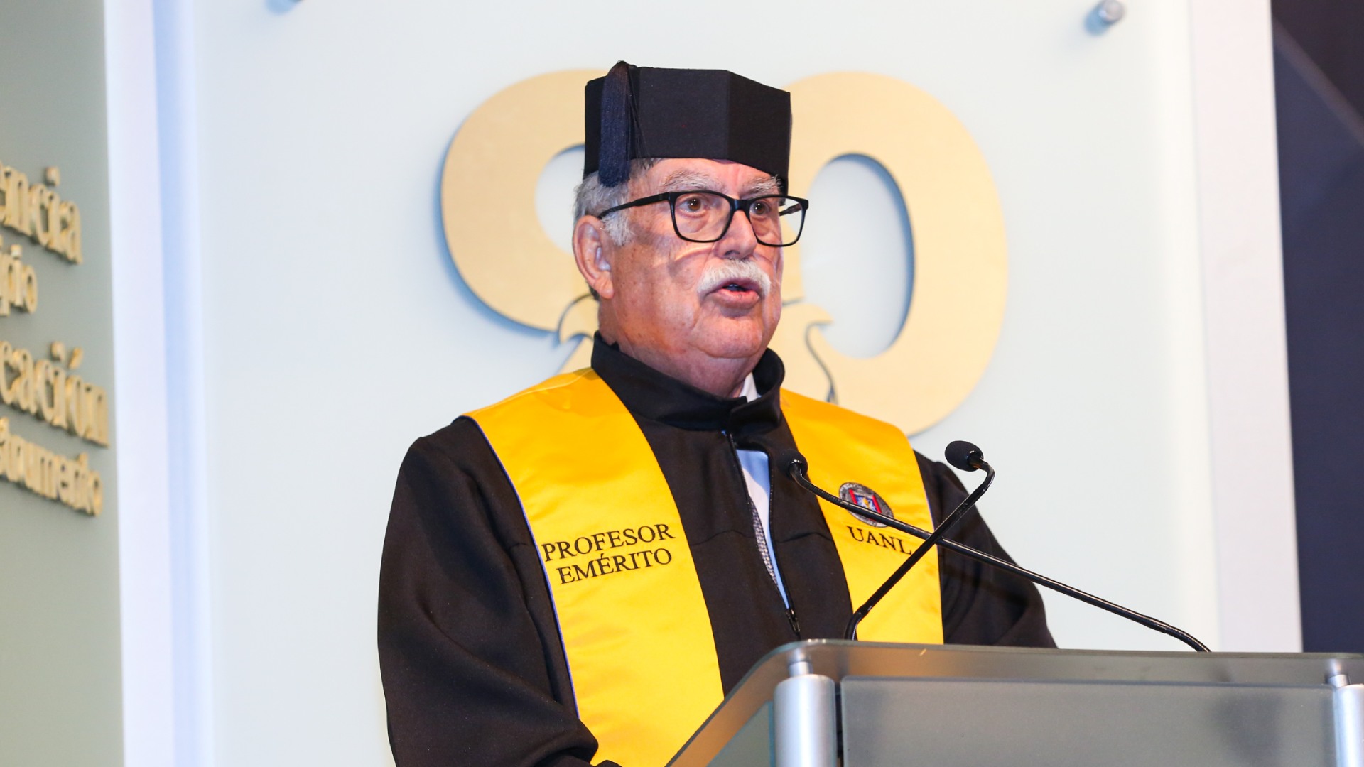 Distingue UANL la excelencia de sus profesores