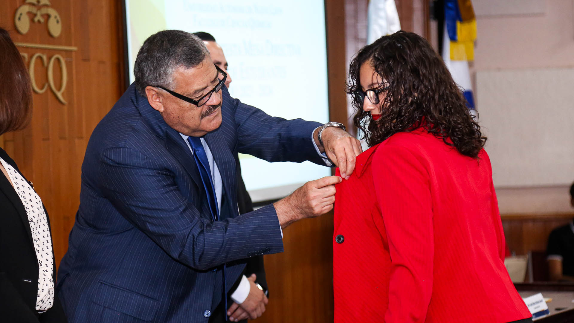Mesa directiva de FCQ trabajará por una educación integral