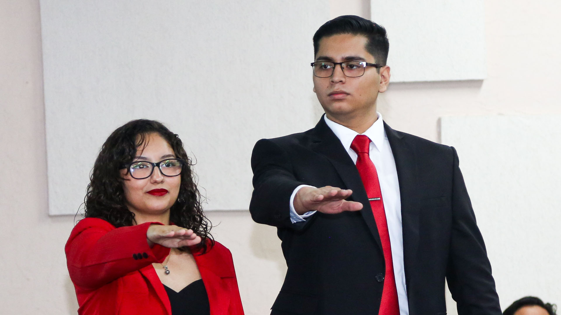 Mesa directiva de FCQ trabajará por una educación integral