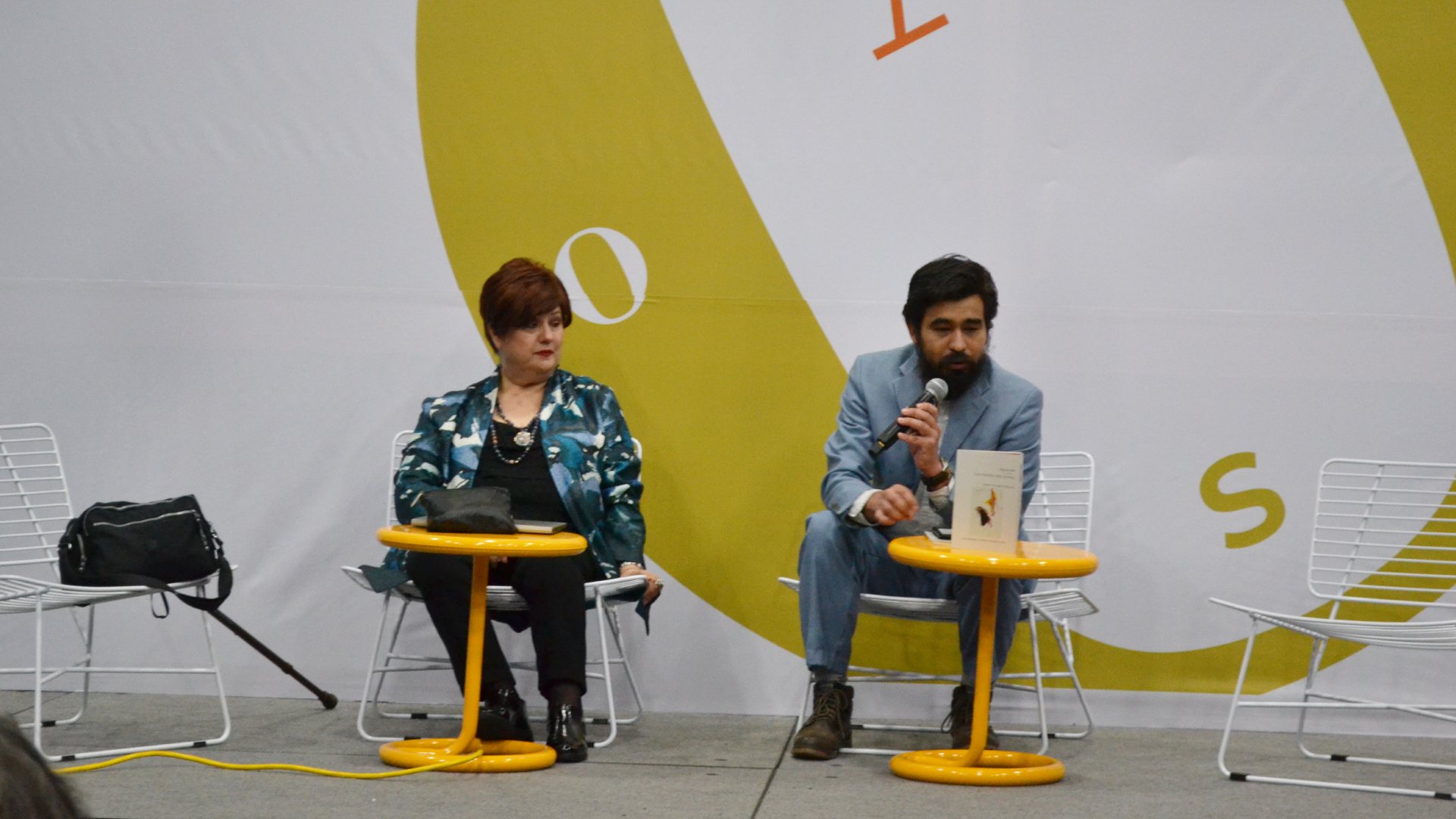 Presentan en FIL 2023 poemario de Minerva Margarita Villarreal