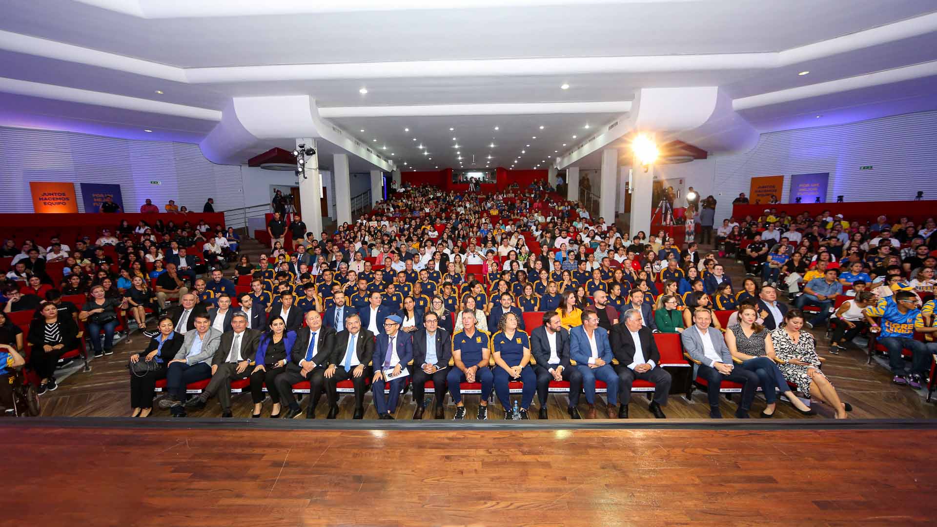 Muestra Tigres informe de responsabilidad social