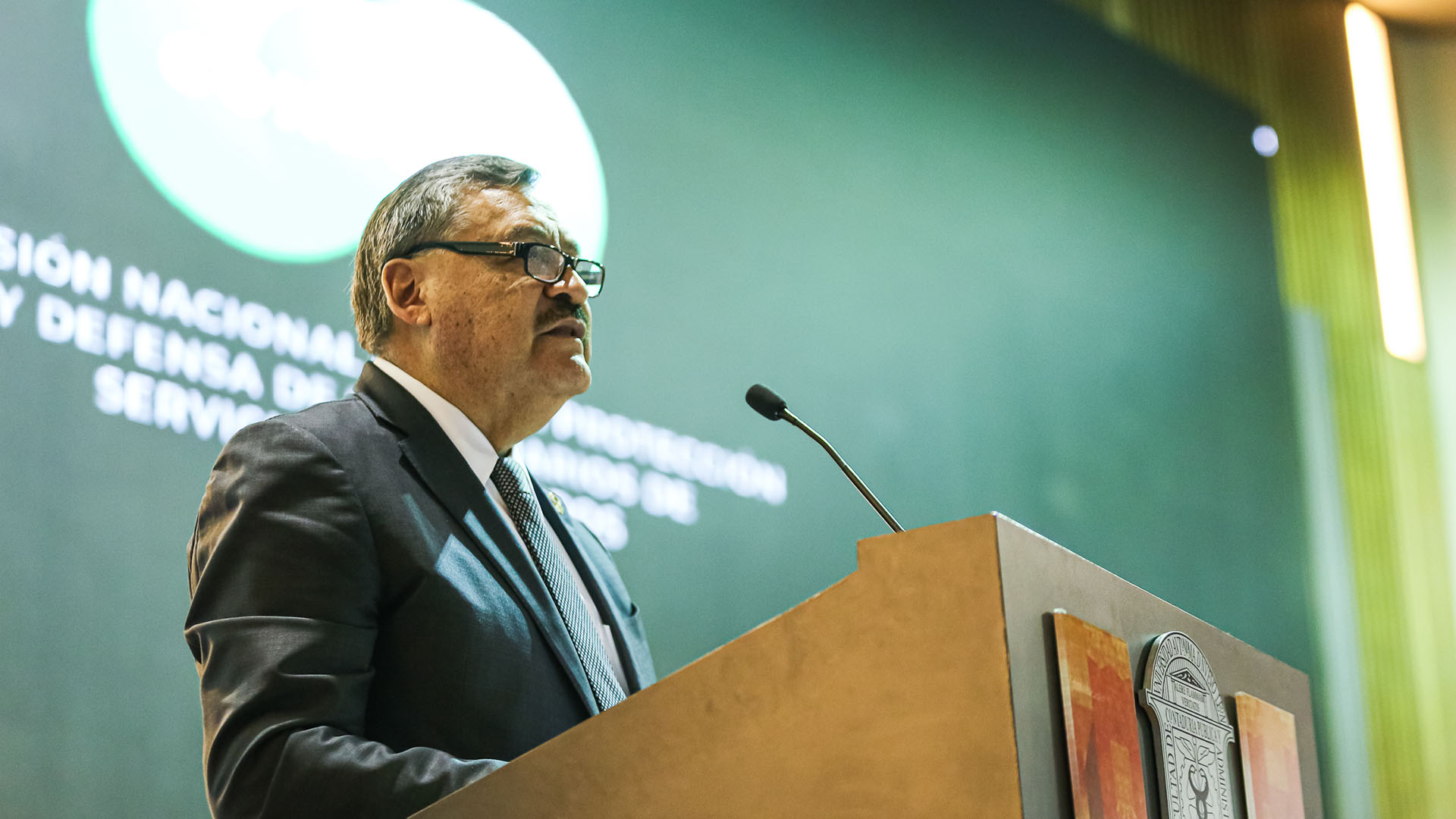 Participa UANL en la Semana Nacional Financiera