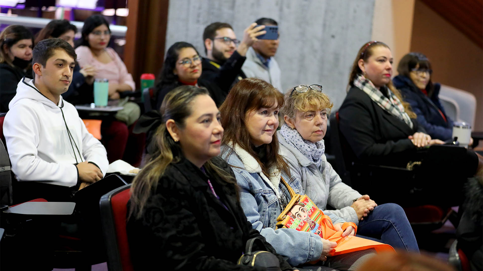 Revaloran trabajo femenino desde la perspectiva de género