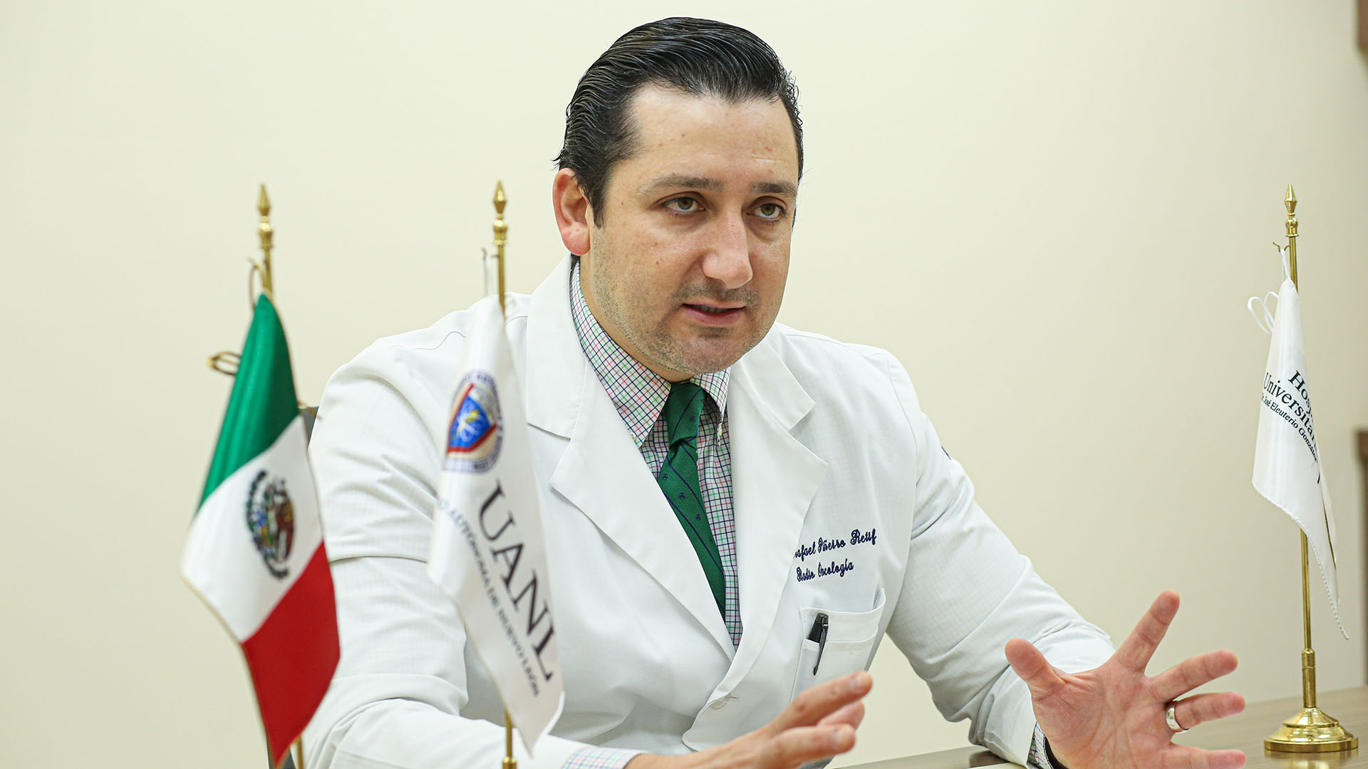 Planea UANL emplear protonterapia en cáncer infantil