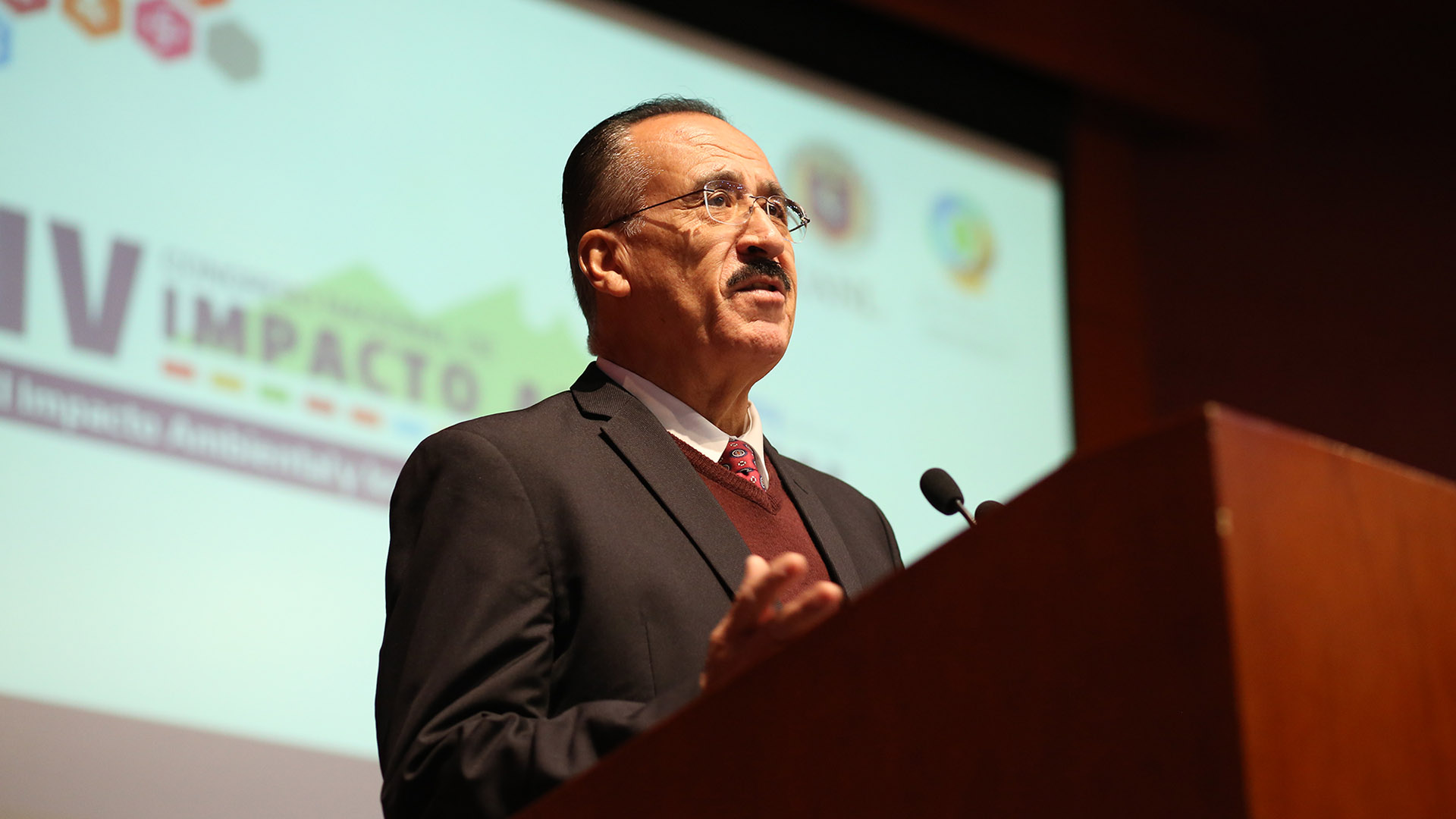 Debaten en UANL sobre impacto ambiental