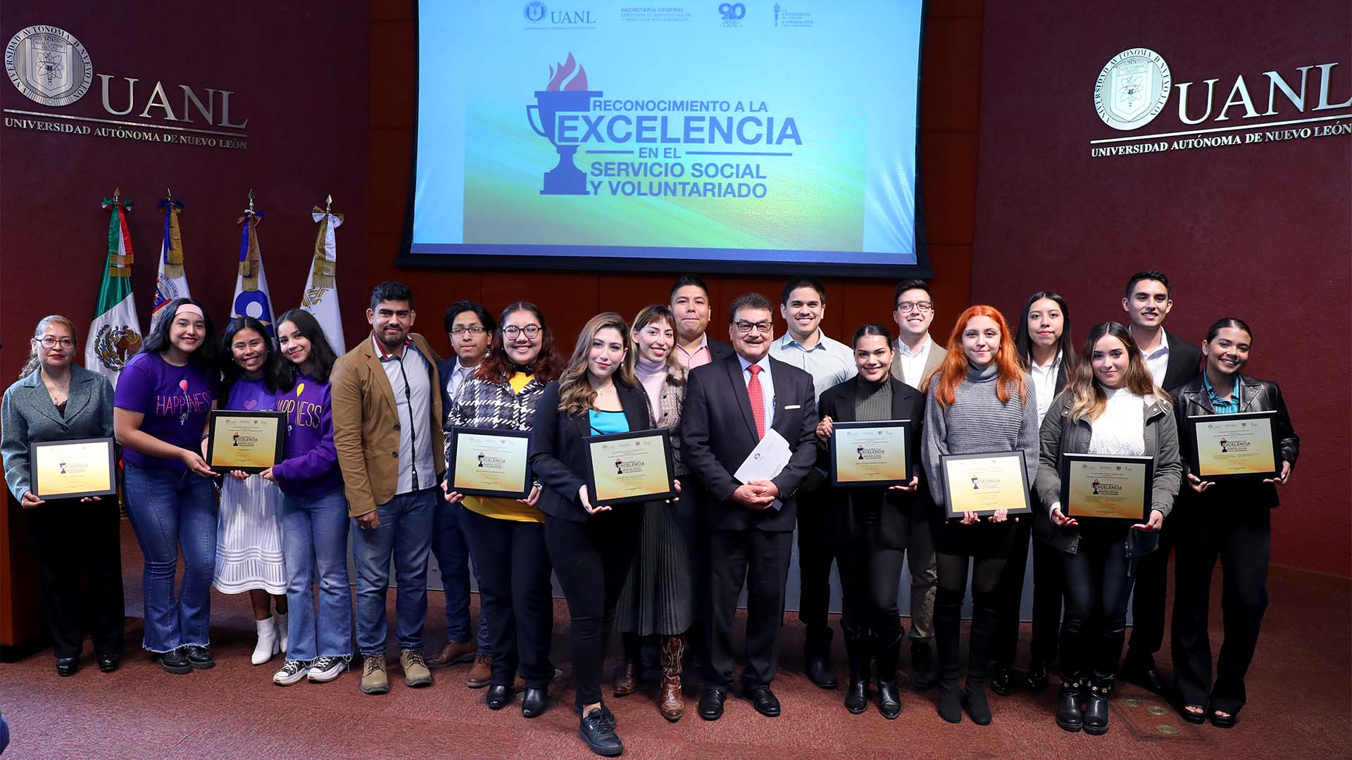 Proyectos de servicio social y voluntariado son reconocidos por UANL