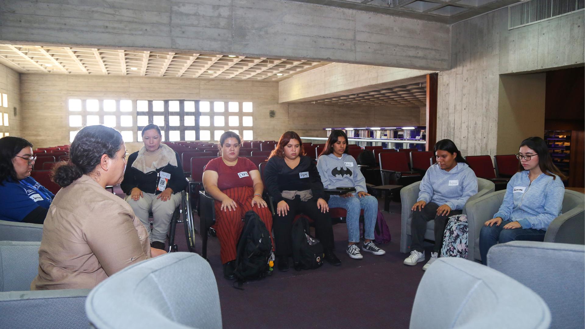 Tiene resonancia reflexión de universitarias en torno a la violencia