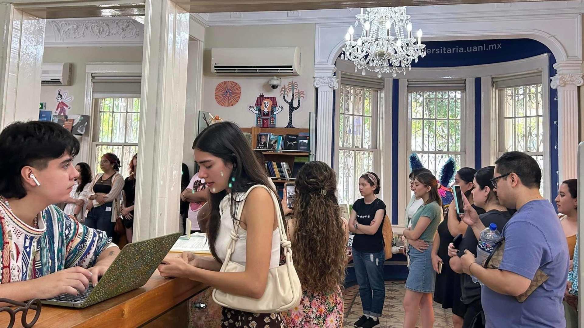 Buscan optimizar procesos de librería a través de diplomado