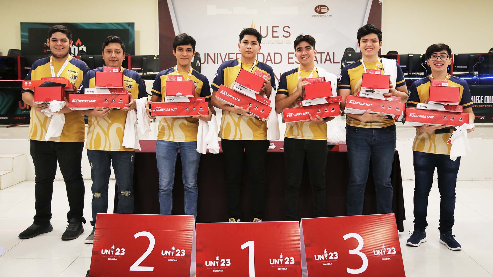 Conquista Tigres e-sports campeonato de la College Collision