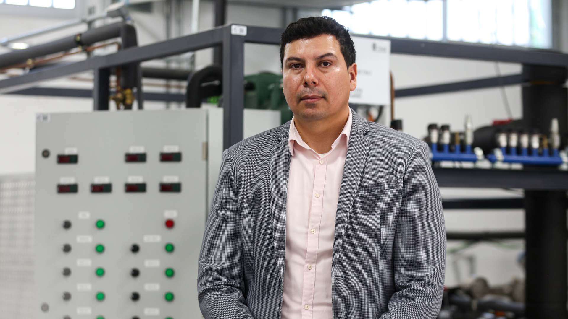 Formará UANL alumnos especialistas  en electromovilidad