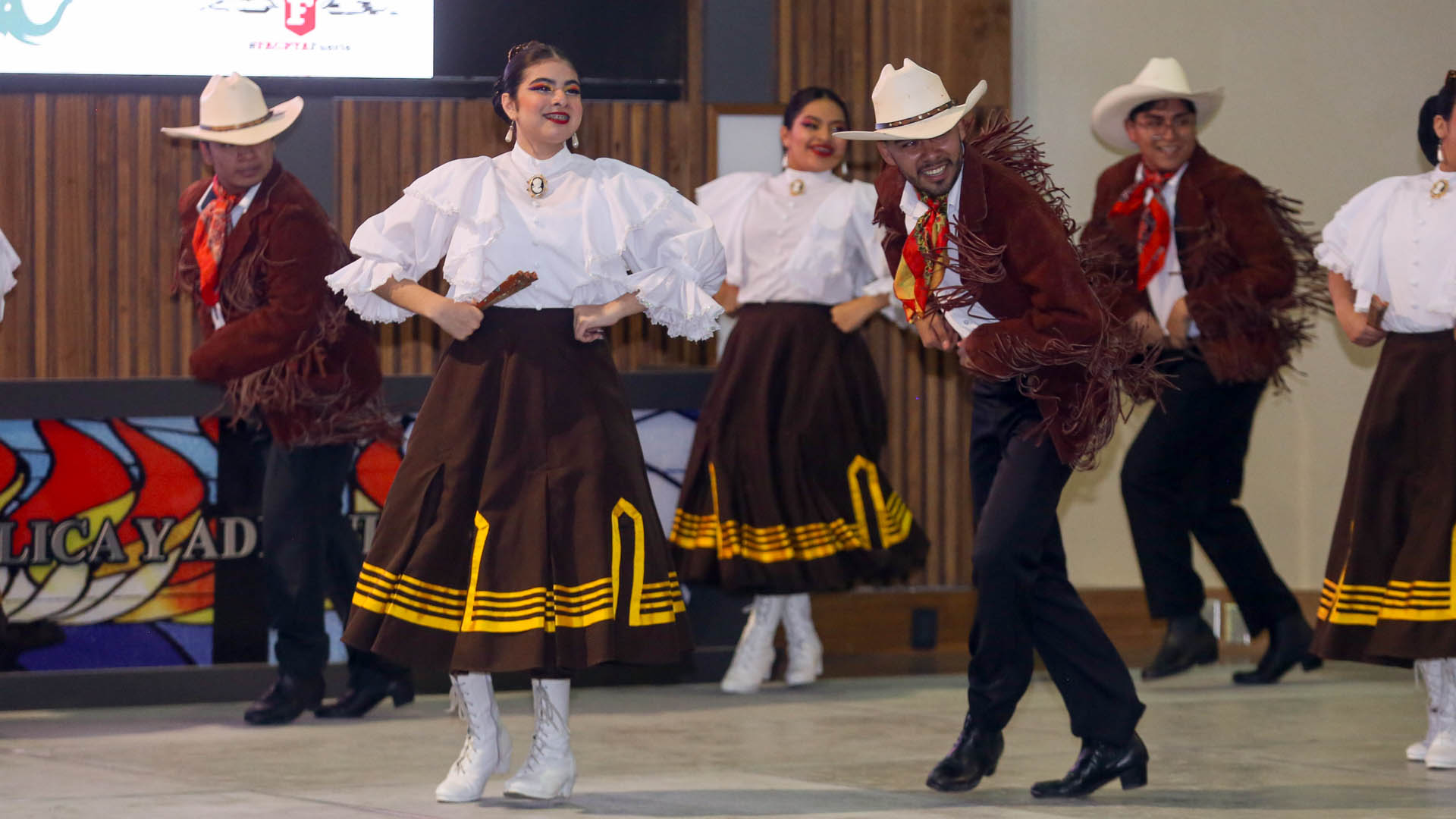 Llega a FACPYA fiesta de bailes tradicionales