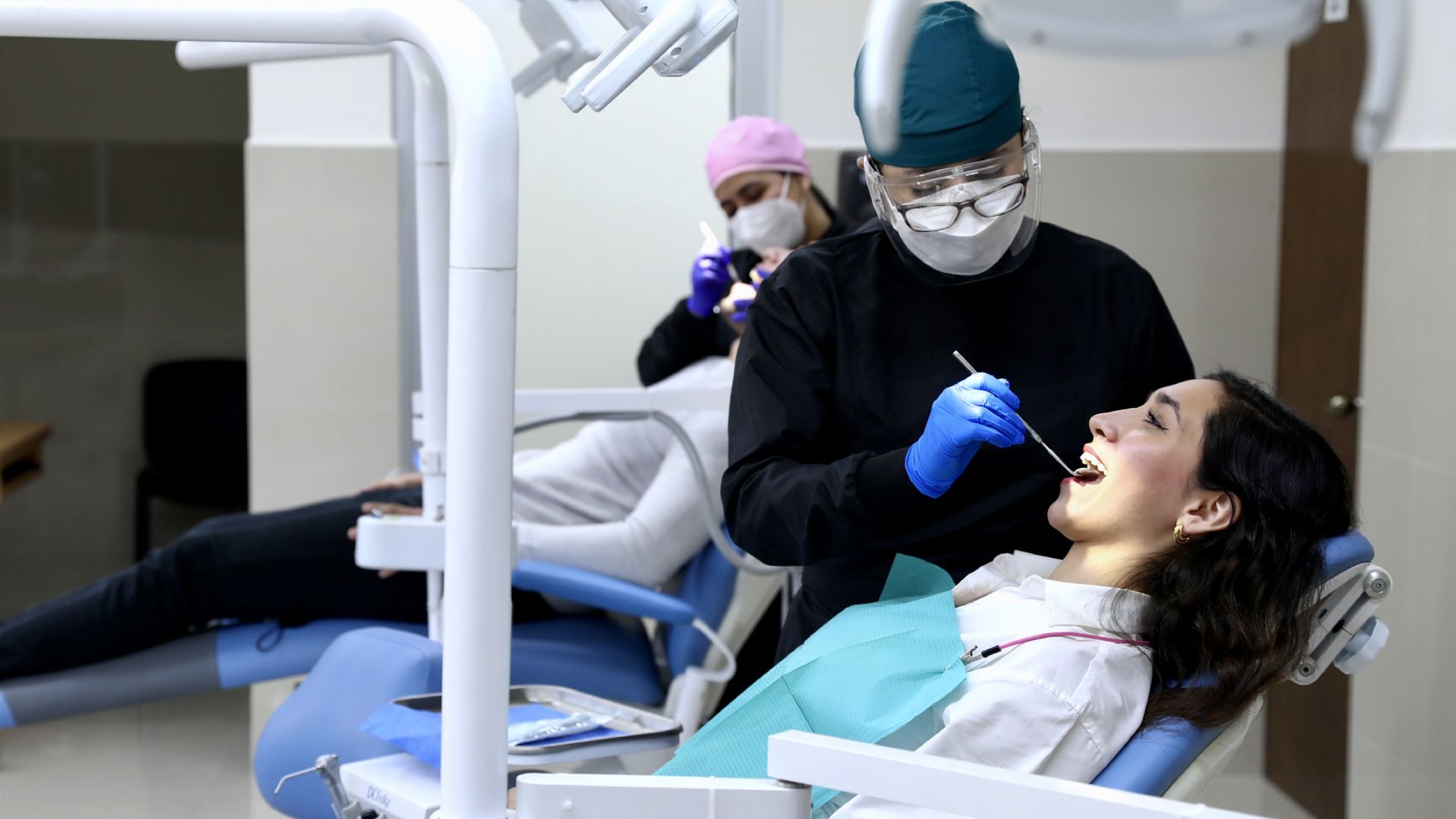 Pide odontóloga de UANL reforzar concientización del cuidado dental