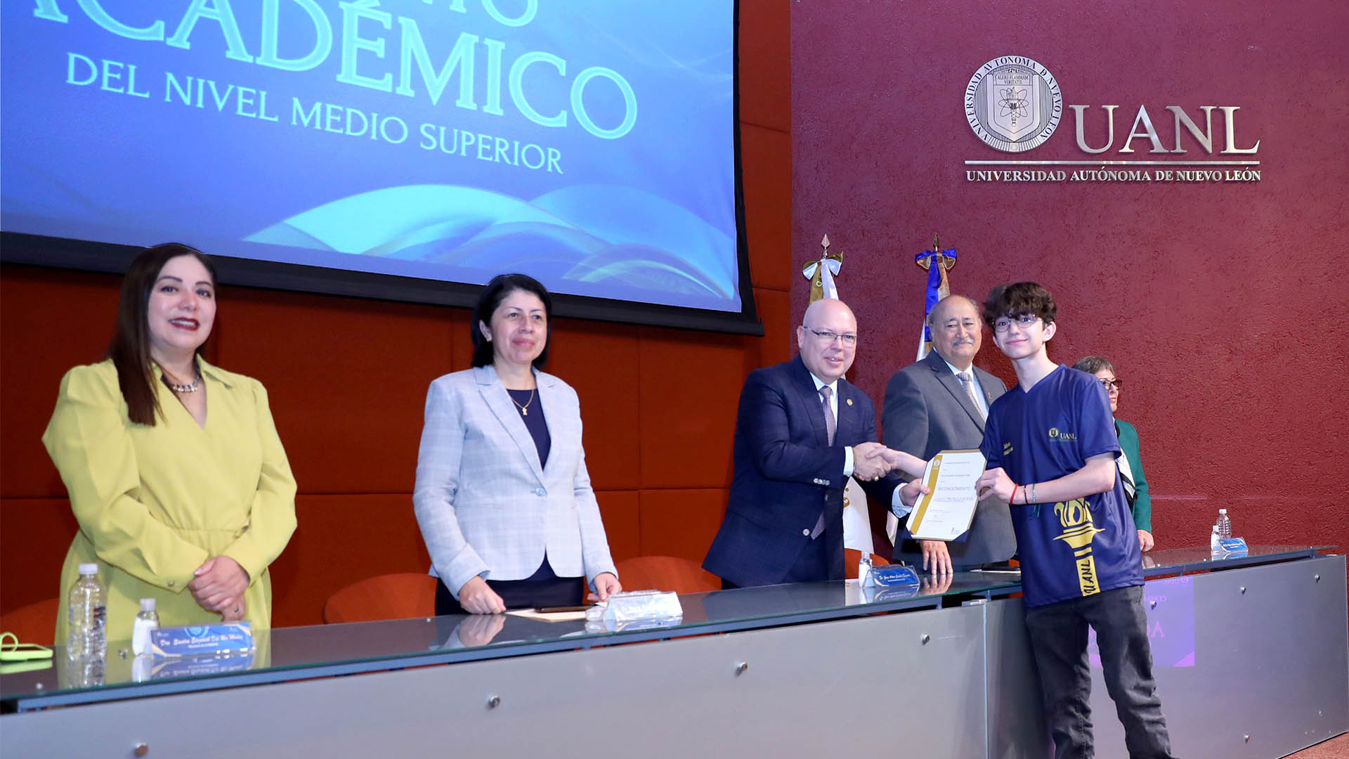 Destaca UANL talento de alumnos de bachillerato