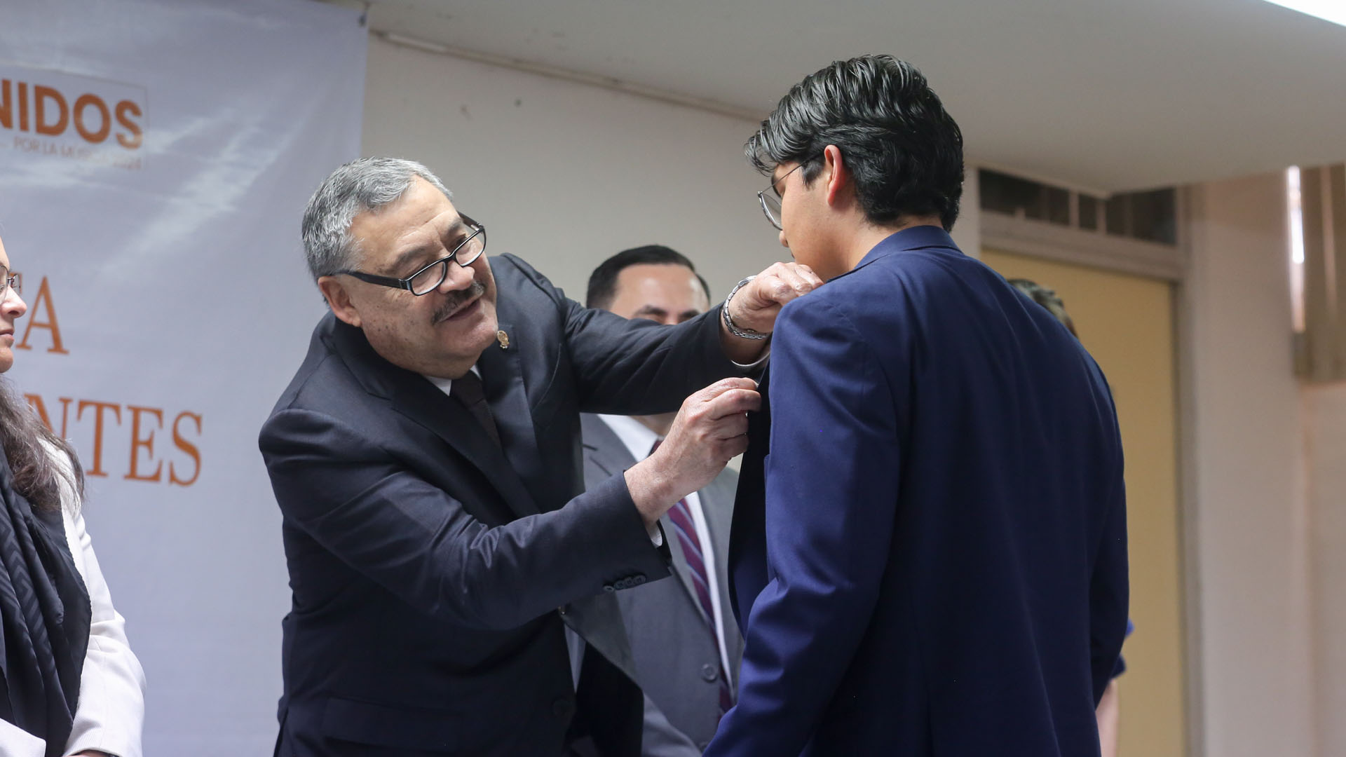 Toma protesta sociedad de estudiantes de FAMUS