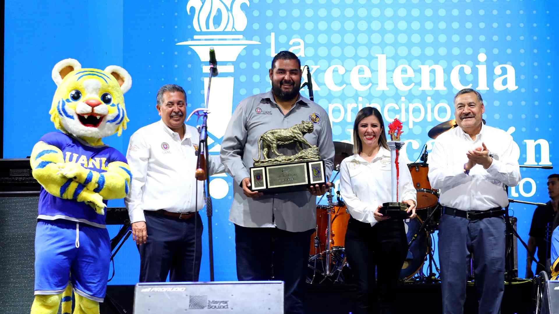 Reconoce UANL a lo mejor del deporte universitario