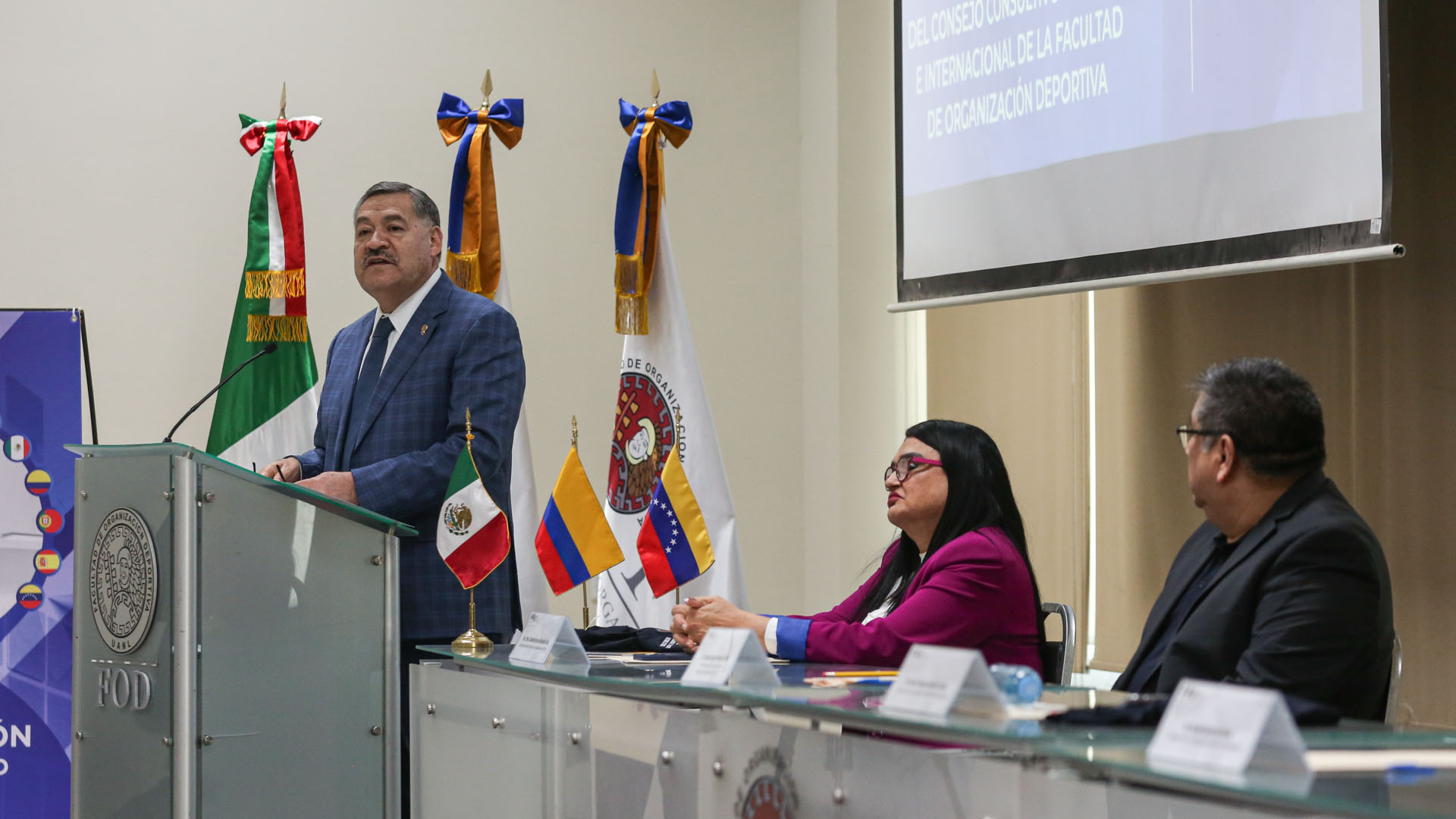 Presentan tendencias académicas en ciencias del deporte