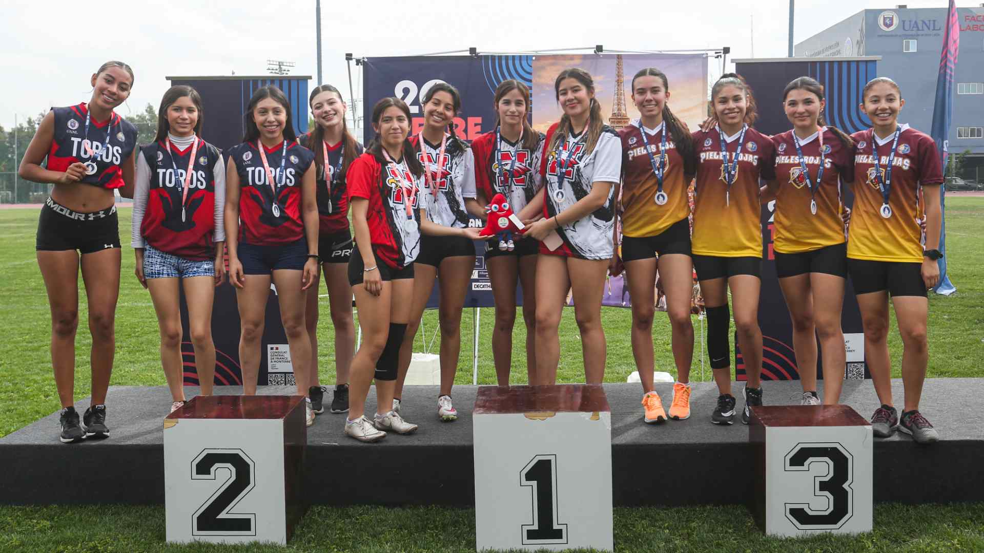 Es UANL invitada de honor en Relevo Alrededor del Mundo