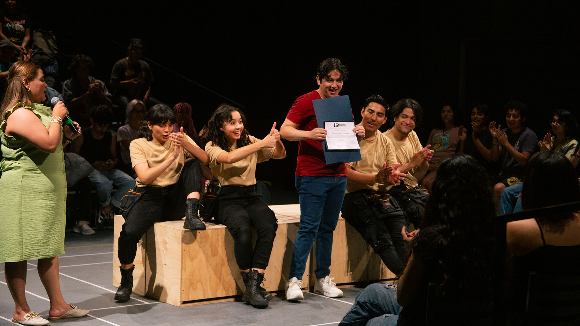 Pinta comedia de FAE personalidad de regios