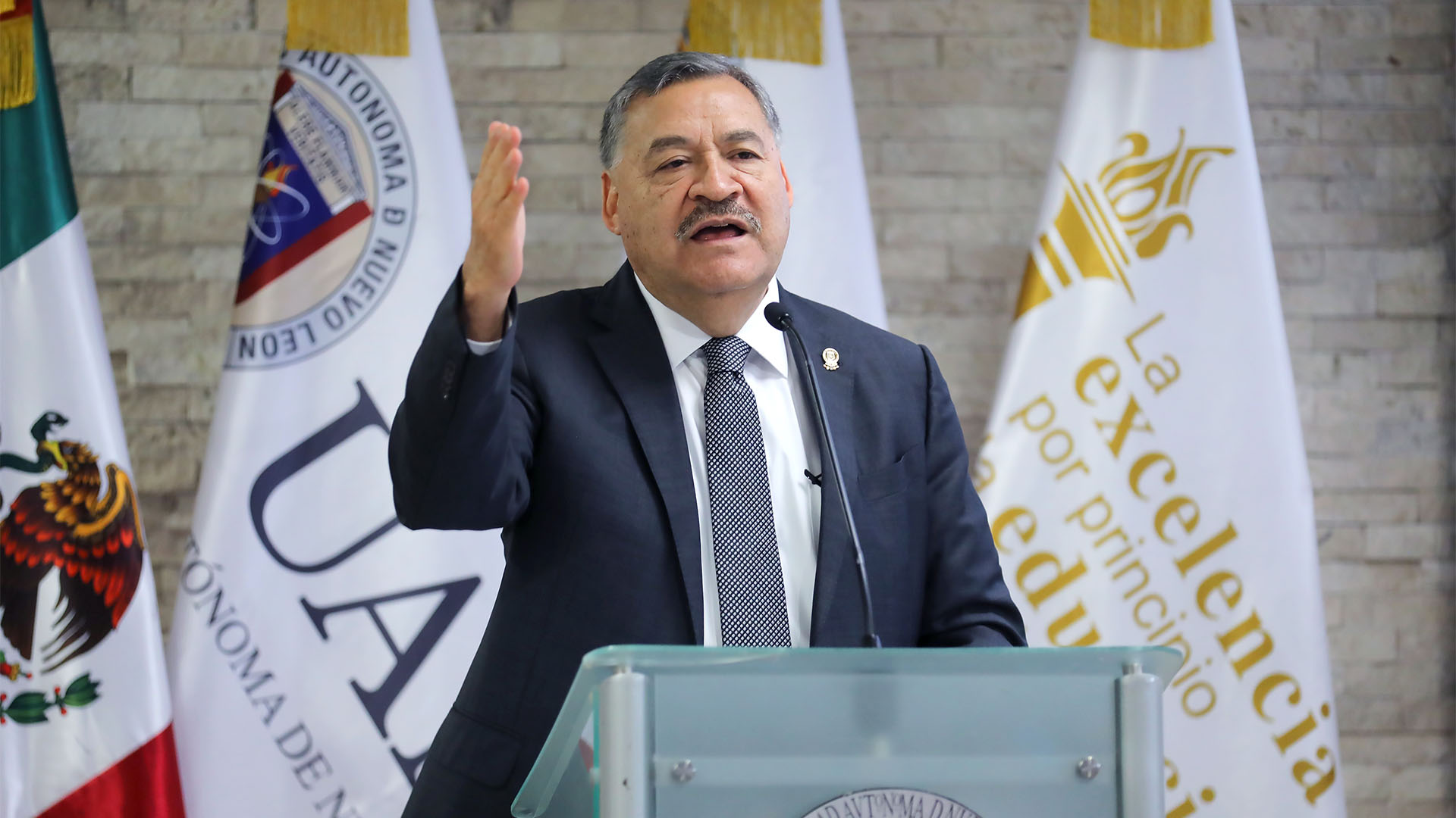 Reciben tres programas de licenciatura de FACPYA acreditación de CACECA
