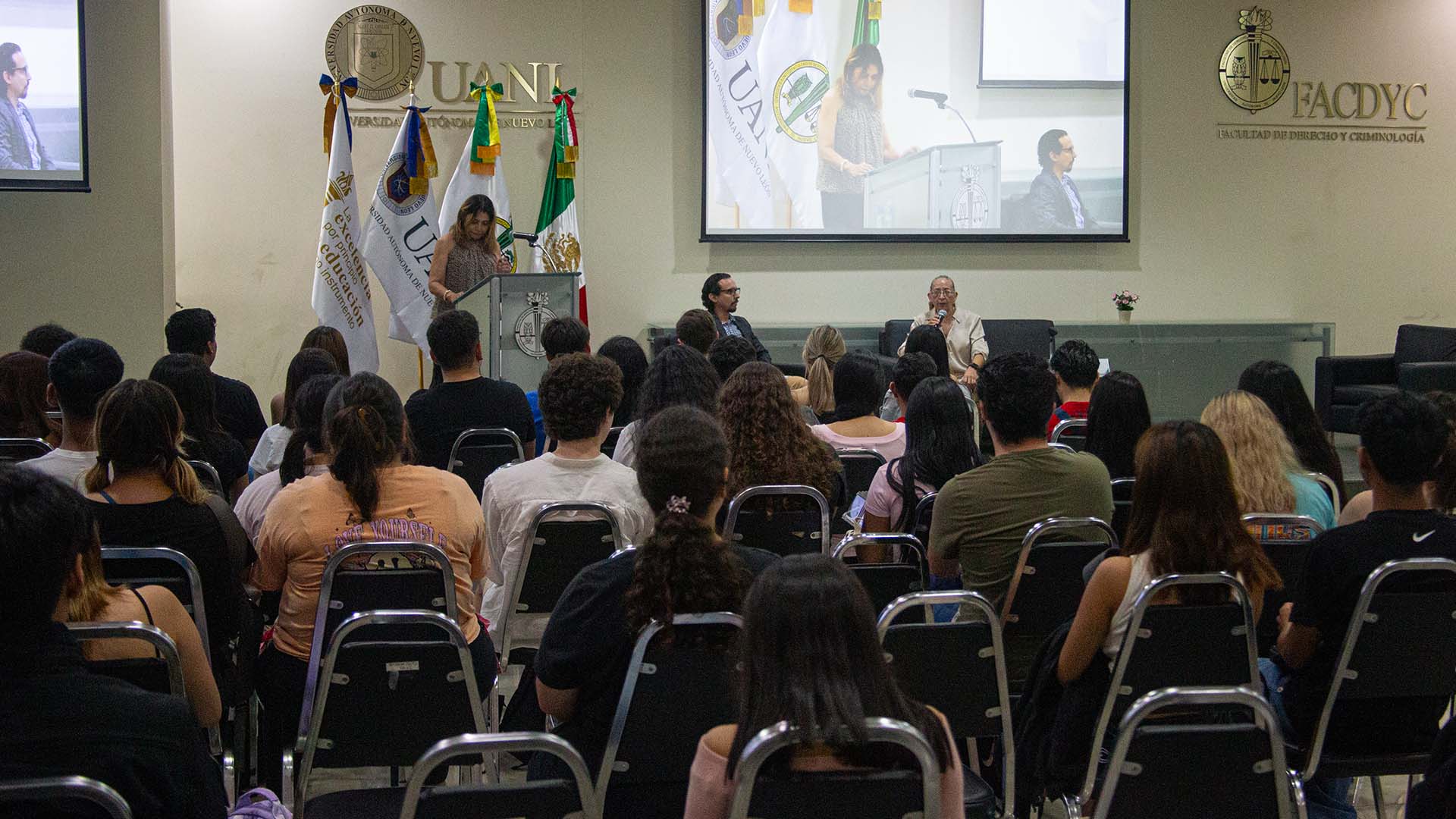 Impacta el coaching en papel de los mediadores