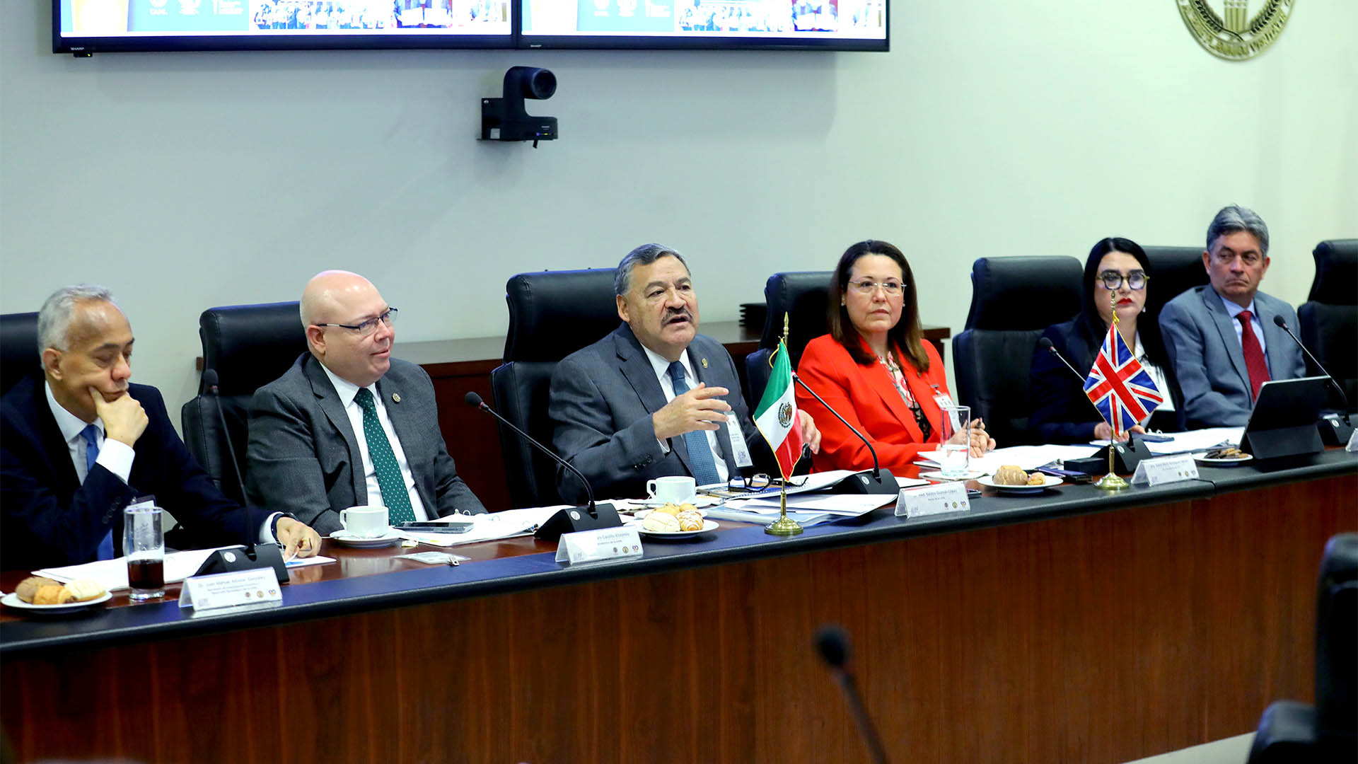 Refuerza UANL vínculos con países de Europa