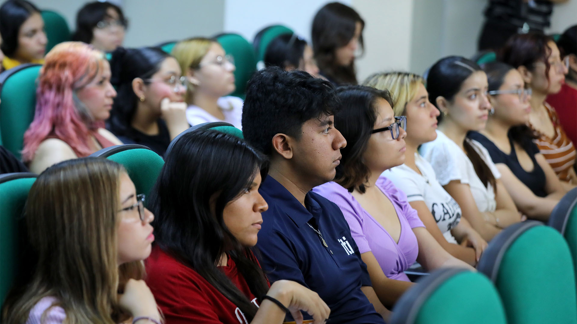Conmemoran 25 años del Centro Universitario de Estudios de Género