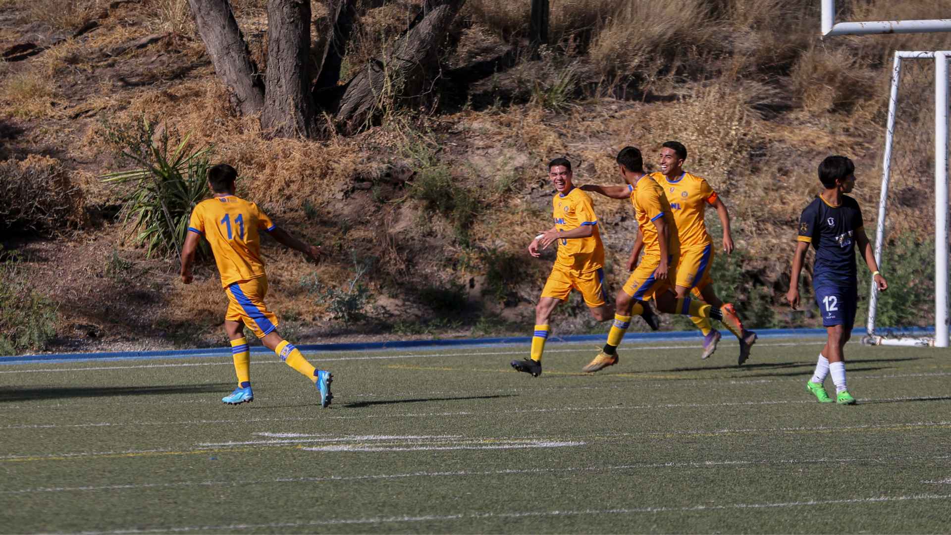 Debuta Israel Jiménez como entrenador de Tigres en Universiada Nacional
